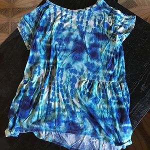 Tee shirt